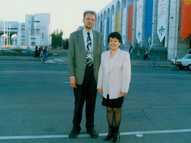 Bishkek, Kyrgyzstan Helmut mit Baha'i Freunden 1998